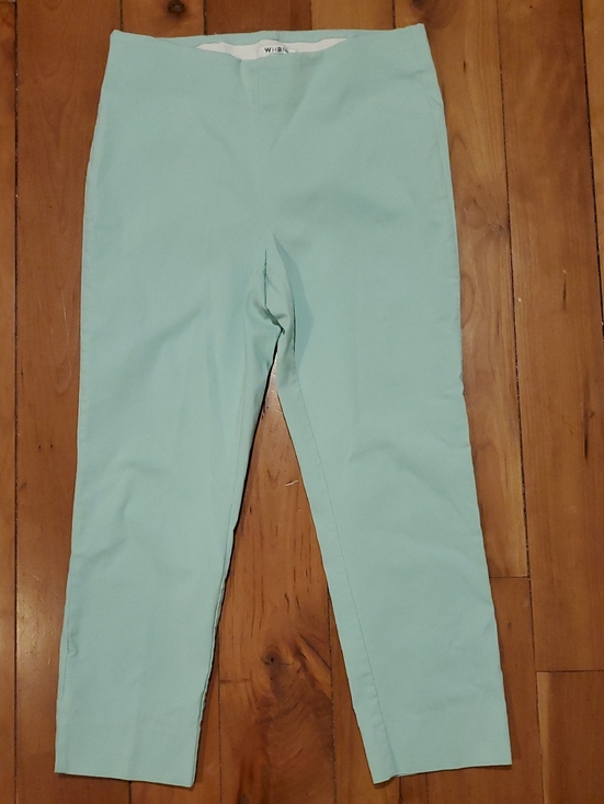 White House Black Market Pants - White House Black Market Mint Capri Size 8